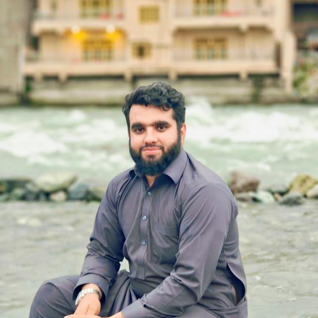 Portrait of Managing Director Nabeel Haleem